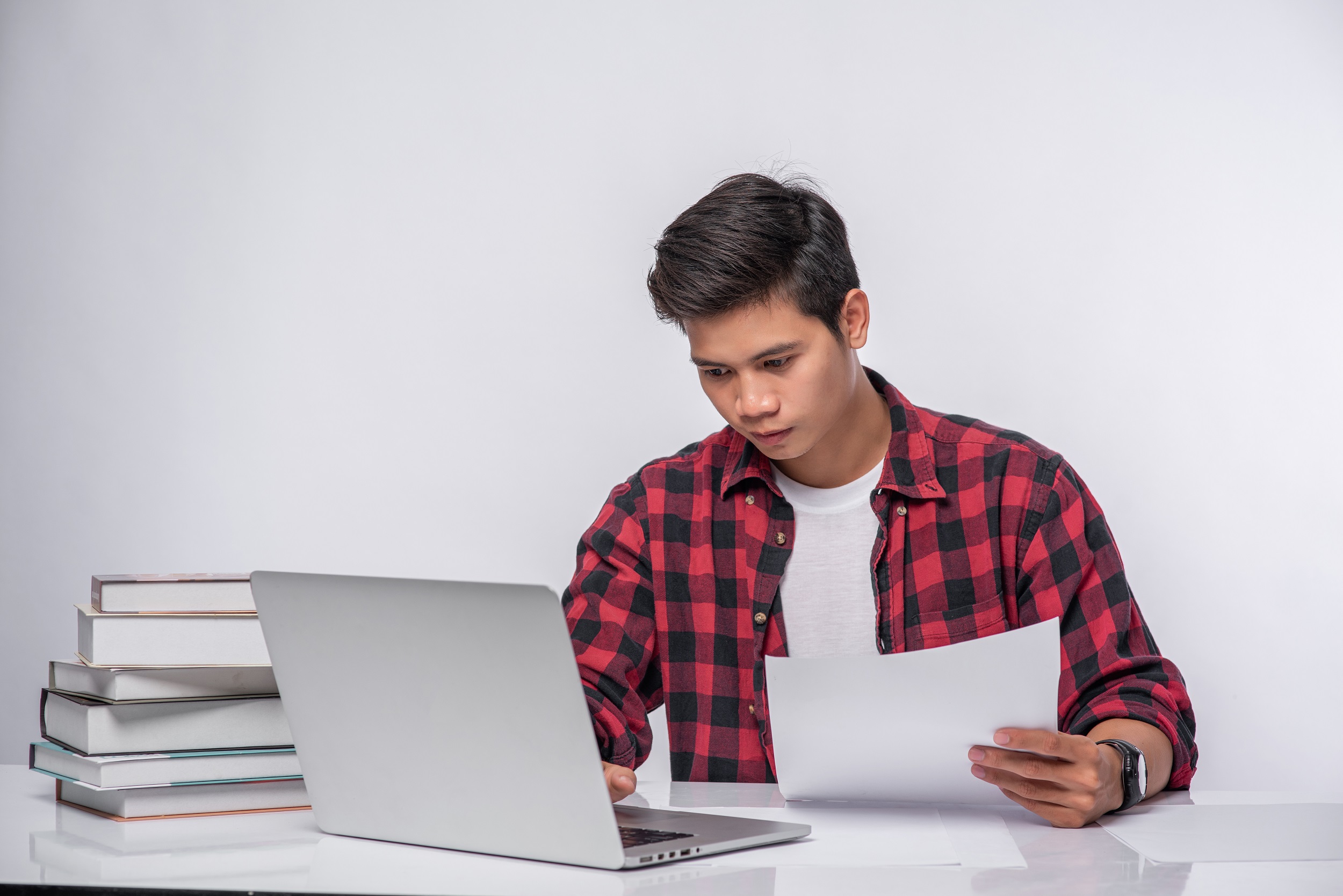 Student doing online Diploma