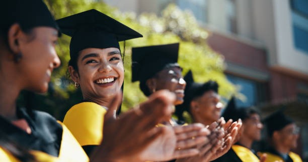 Does the Top-Up graduate receive the same Bachelor’s Degree and transcript at the end of the final year as the direct entry graduates